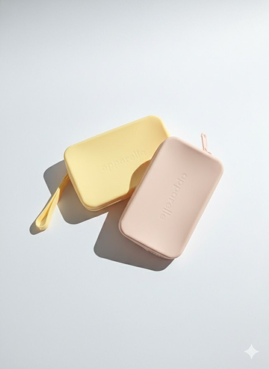 Neceser impermeable de silicona Apparelle abierto mostrando interior — apto para braguitas menstruales